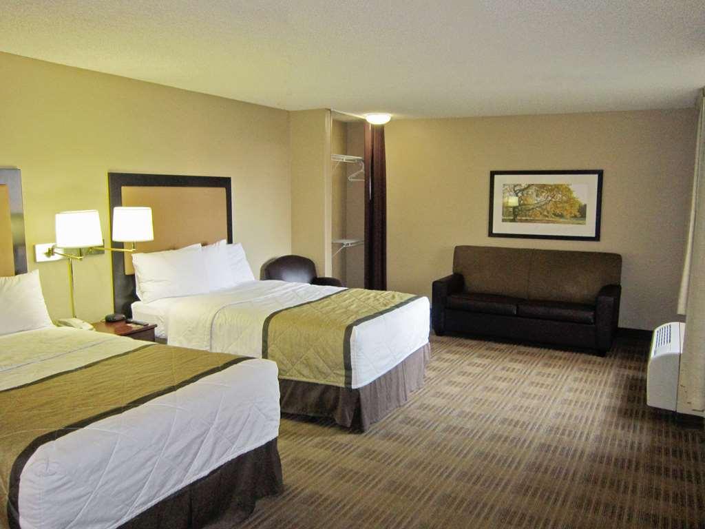 Extended Stay America Suites - Detroit - Southfield - I-696 Farmington Hills Room photo