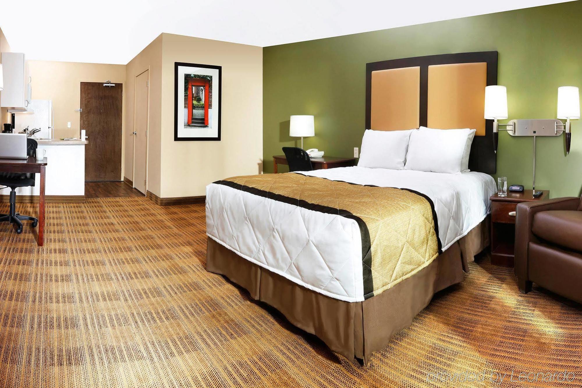 Extended Stay America Suites - Detroit - Southfield - I-696 Farmington Hills Exterior photo